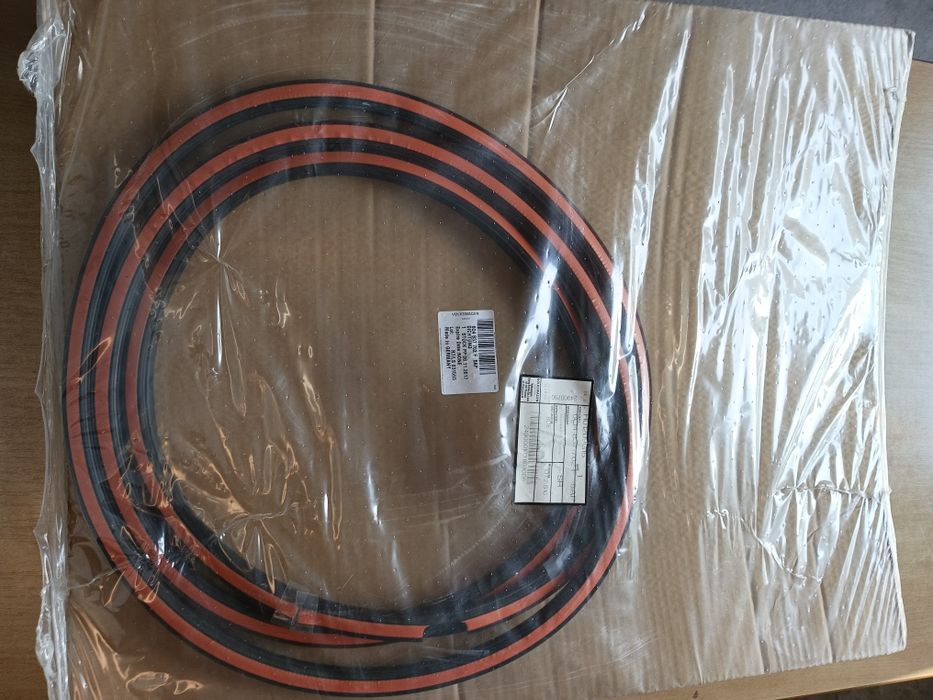 Uszczelka drzwi VW polo N9 okularnik