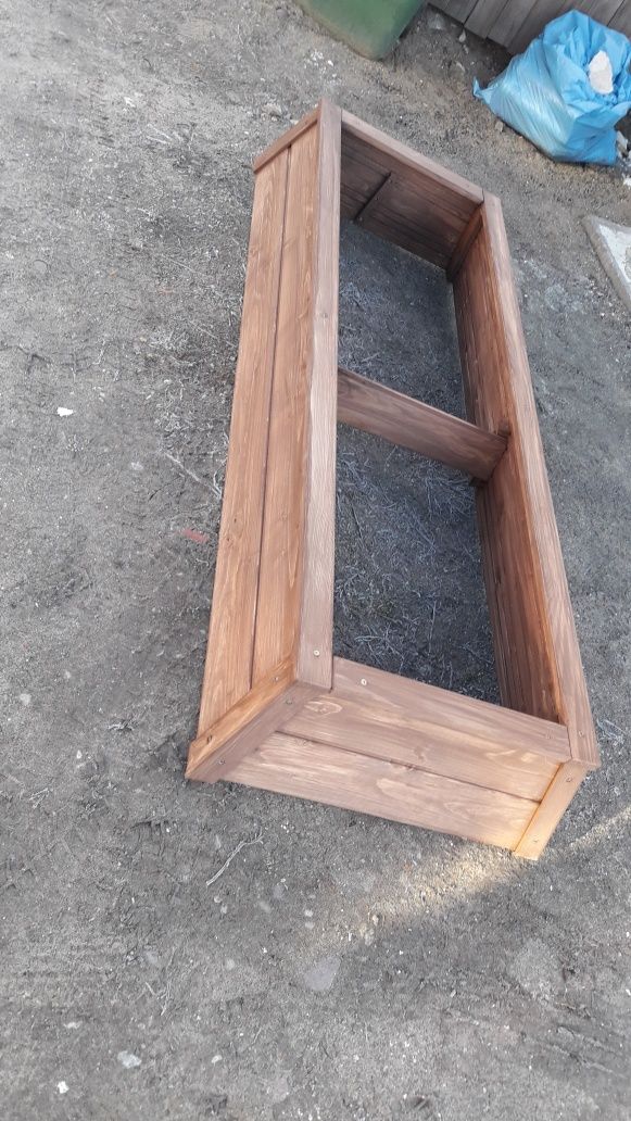 Nagrobek drewniany tymczadowy obudowa grobu na cmentarz
