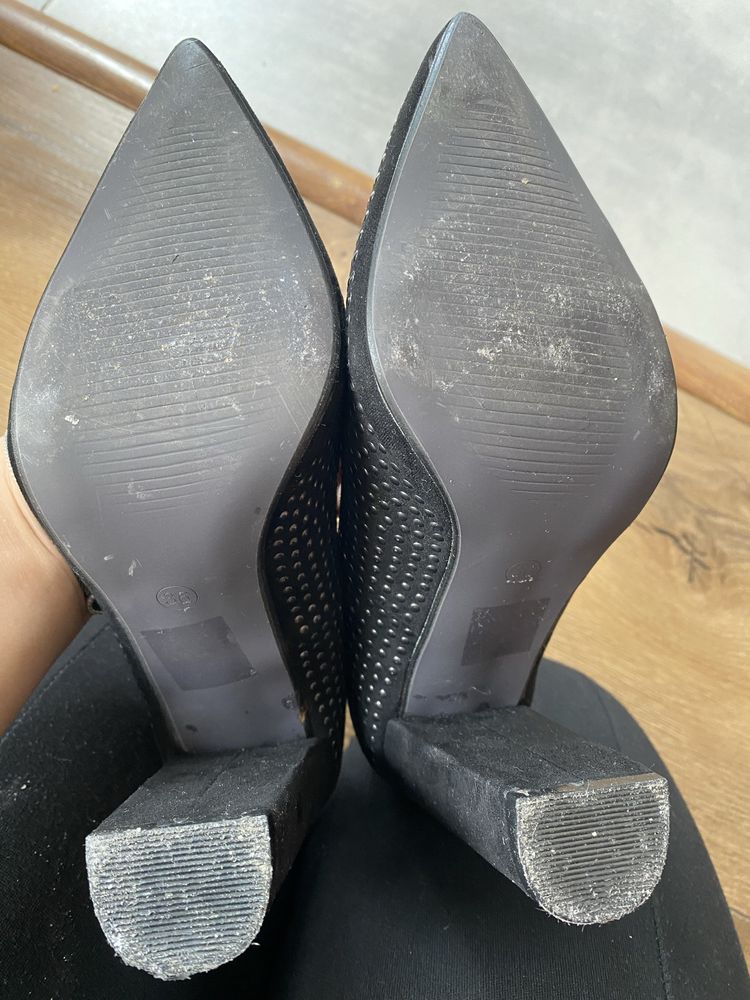 Buty damskie na obcasie