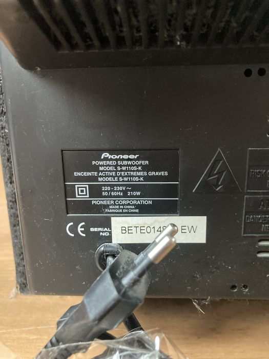 Pioneer sobwoofer S-W110S-K 210W + 3 kolumny