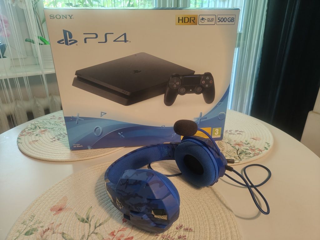 PlayStation PS4 slim jak nowa,idealna, cały zestaw, gry i słuchawki