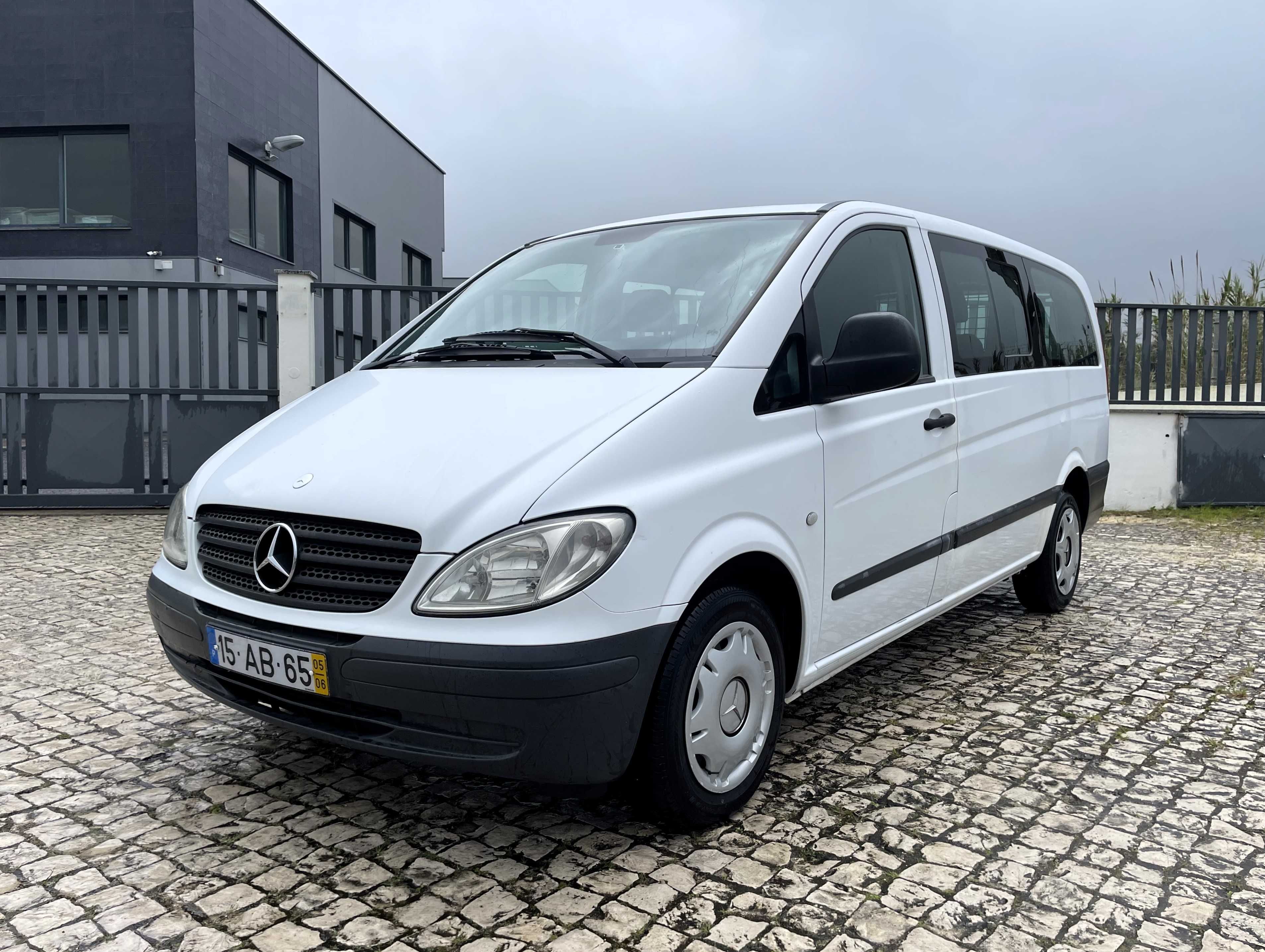 Mercedes-Benz Vito 111 CDi Mista (Carga + 6 Lugares) - 2005 Nacional