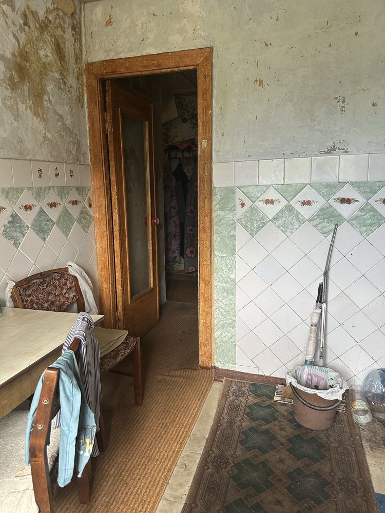 Продам 2 х ком квартиру, бассейн Микомп