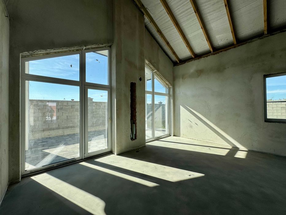 Продам будинок з опаленням, сторона Авторинку, готовий під ремонт