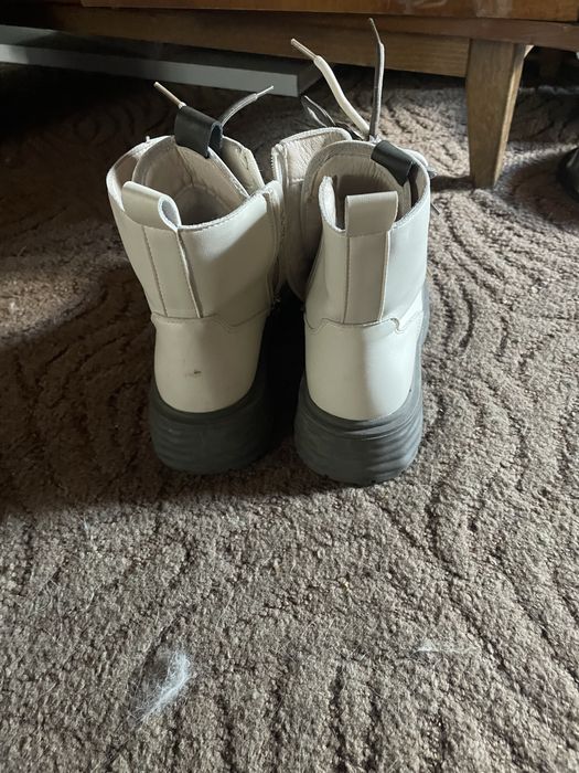 Buty zimowe 38 trapery biale