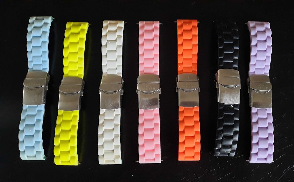 Relógio ELETTA com 7 pulseiras extra