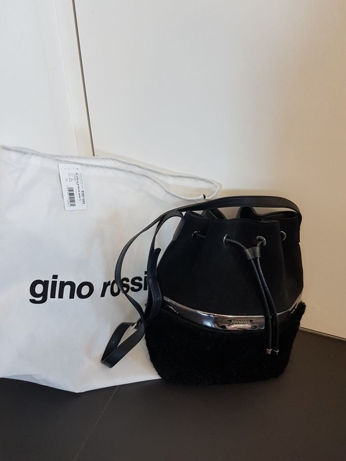 nowa torebka skórzana worek czarna Gino Rossi futerko