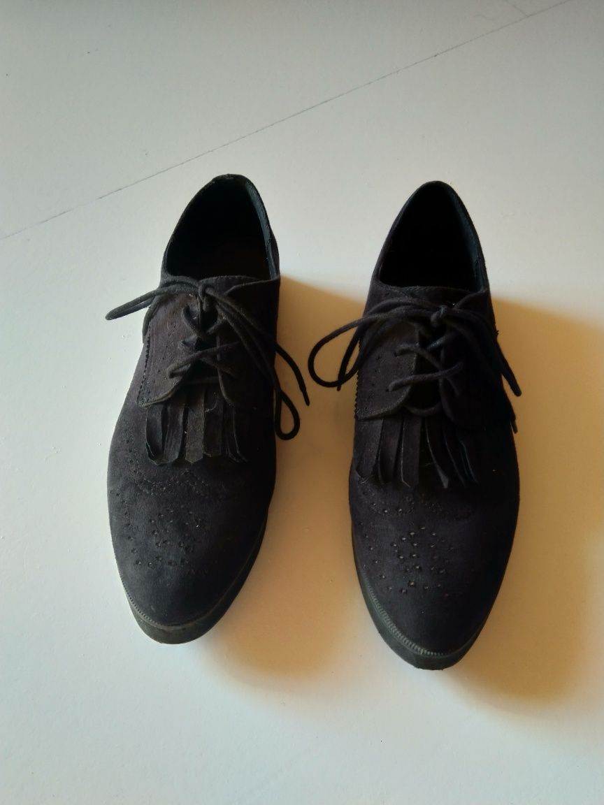 Eeganckie czarne buty, platforma, na podwyższeniu, rozmiar 39 H&M