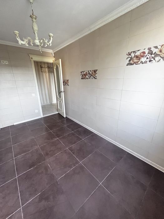 Продаж трикімнатної квартири