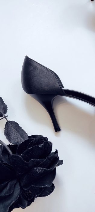 Nowe Piękne sexowne czarne złote wysokie piękne eleganckie na obcasie