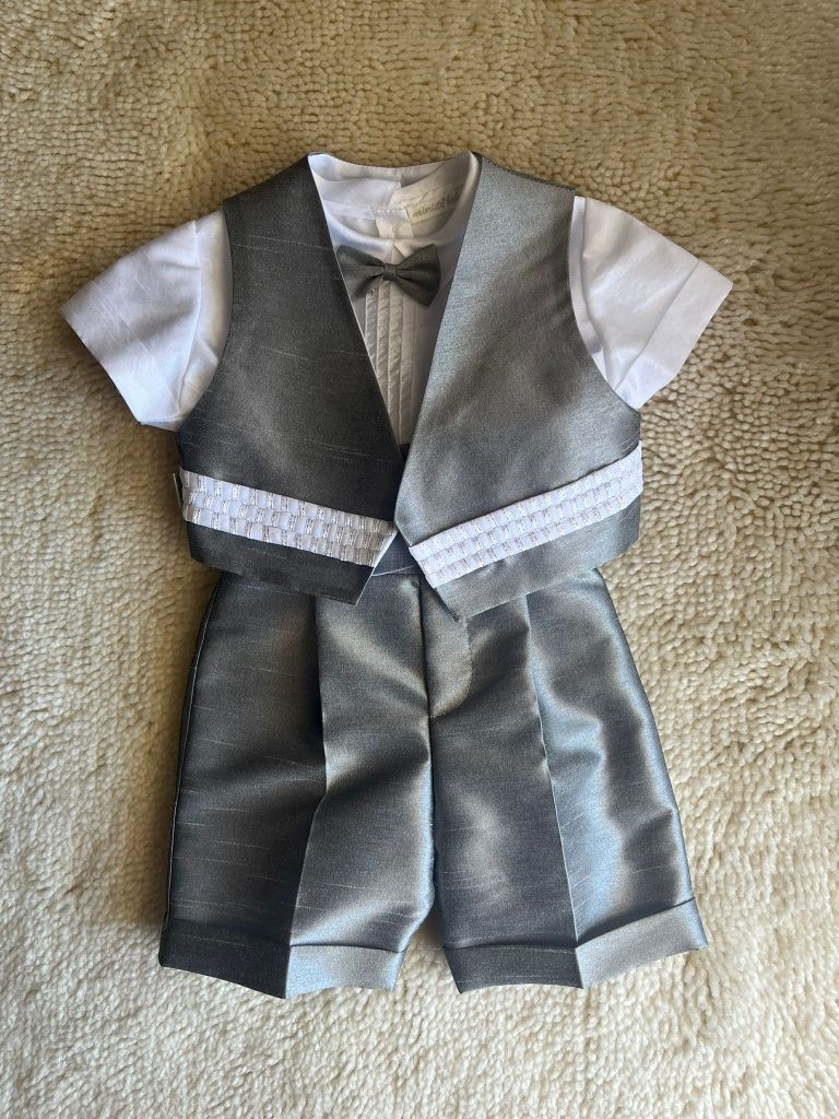 Fatos menino
Tamanho- 6 anos
35€