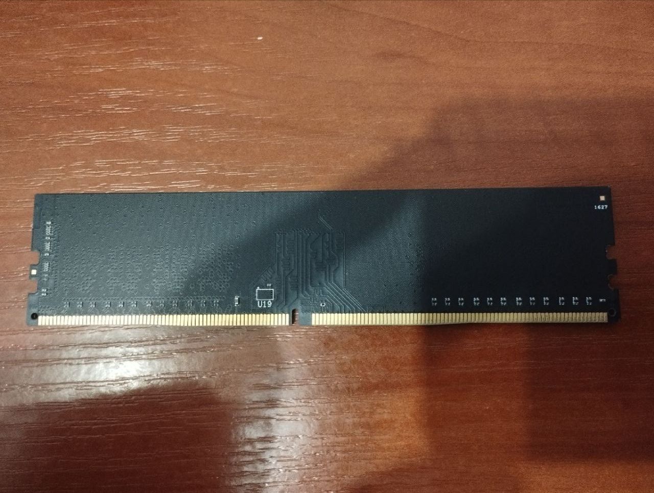 Оперативна пам'ять DDR4 2400mhz  8GB