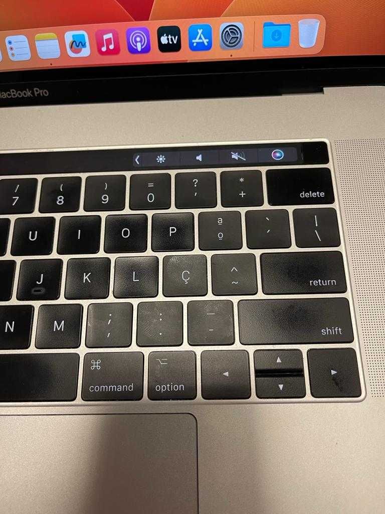 Portátil MacBook Pro 15 500gb 16 RAM A1707 - como novo teclado PT