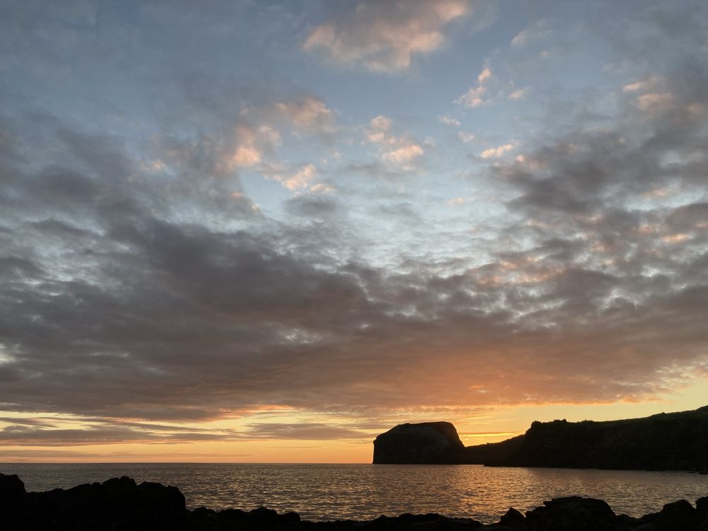 Tour ao Pôr do Sol na Ilha do Faial com Degustação de Queijos Locais
