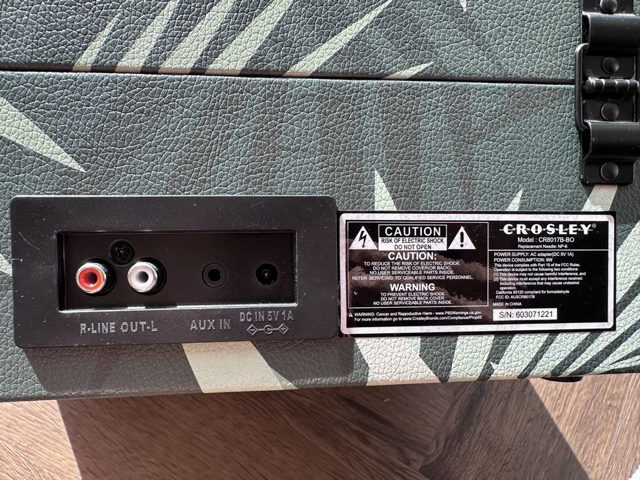 Лімітована версія Crosley Voyager в ідеальному стані