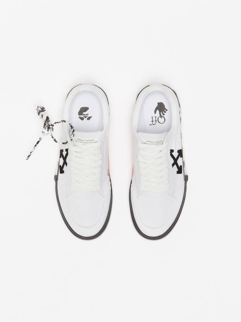 OFF-WHITE
Vulcanised Sneakers