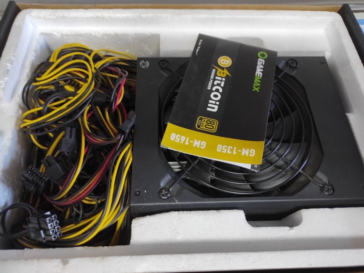 Блок живлення GameMax GM-1650 1650W