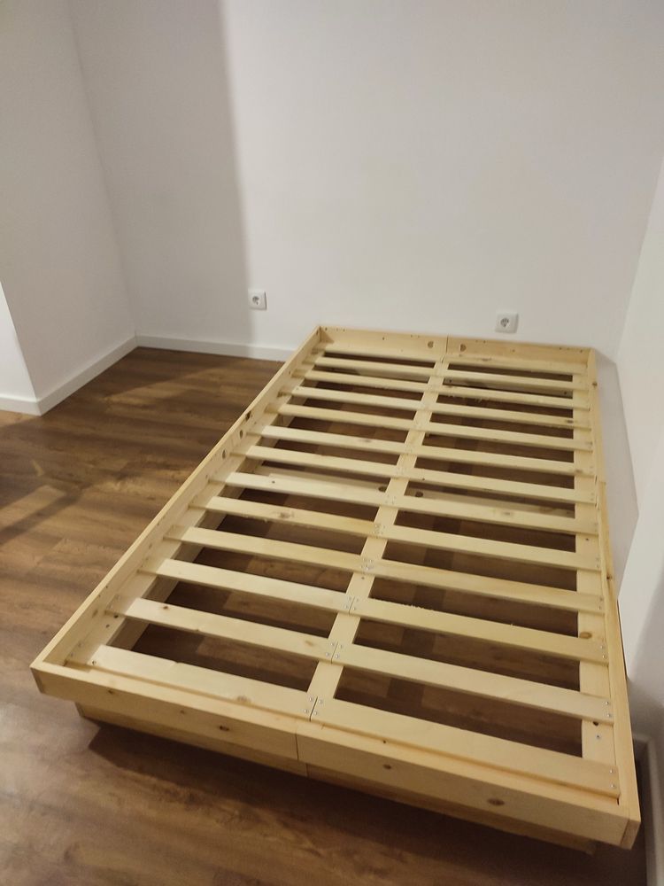 Cama casal de pinho macico 120x200