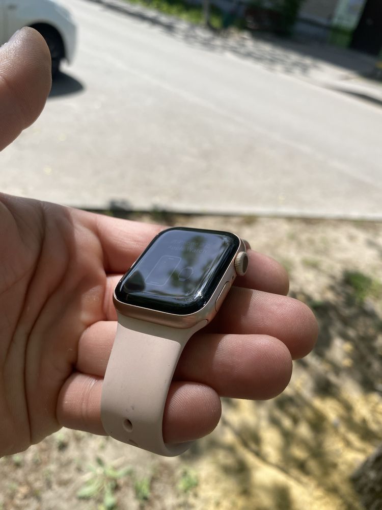 Apple Watch 5 40 mm акб 89%