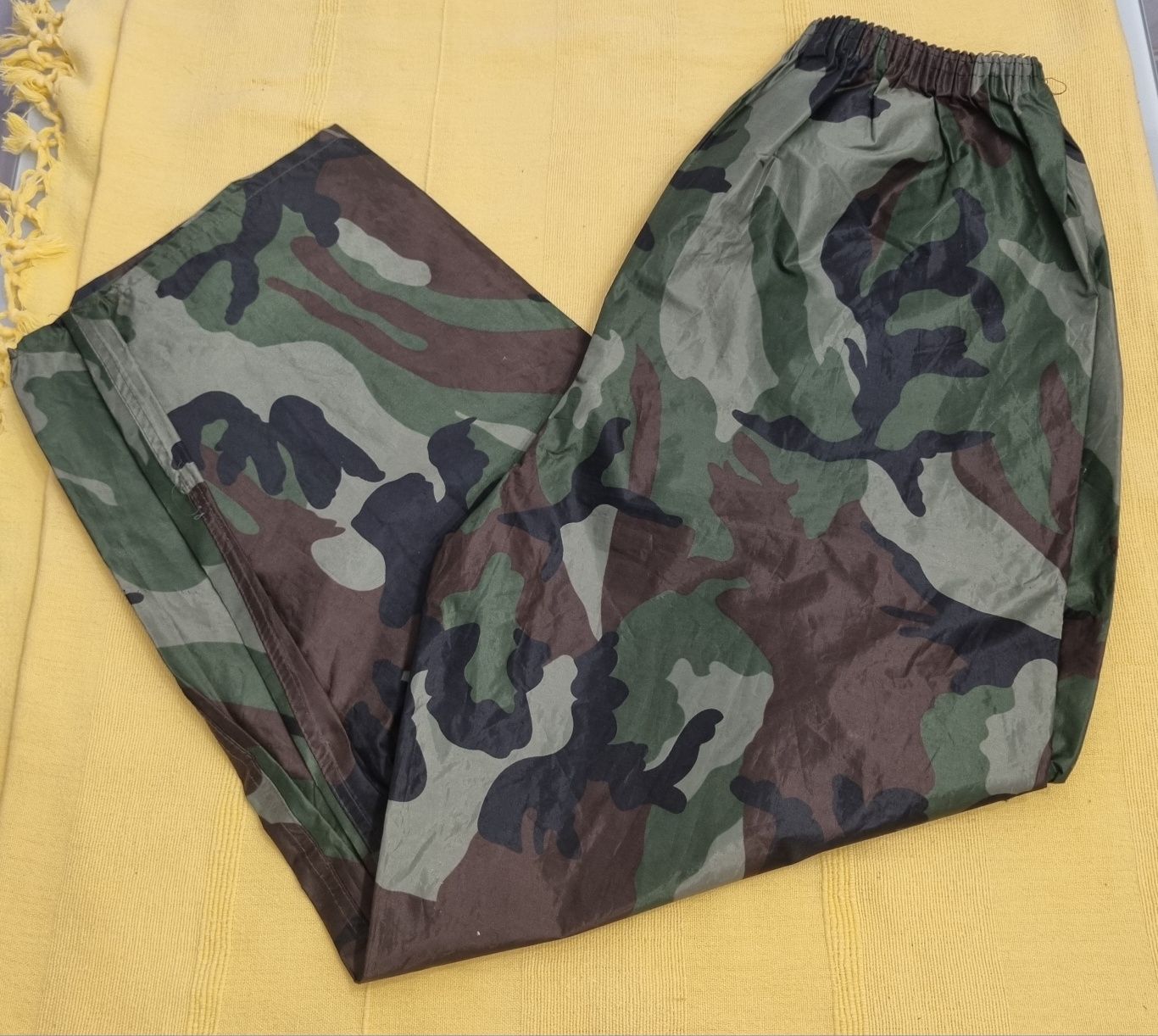 Calça em Plastico boa para Pesca