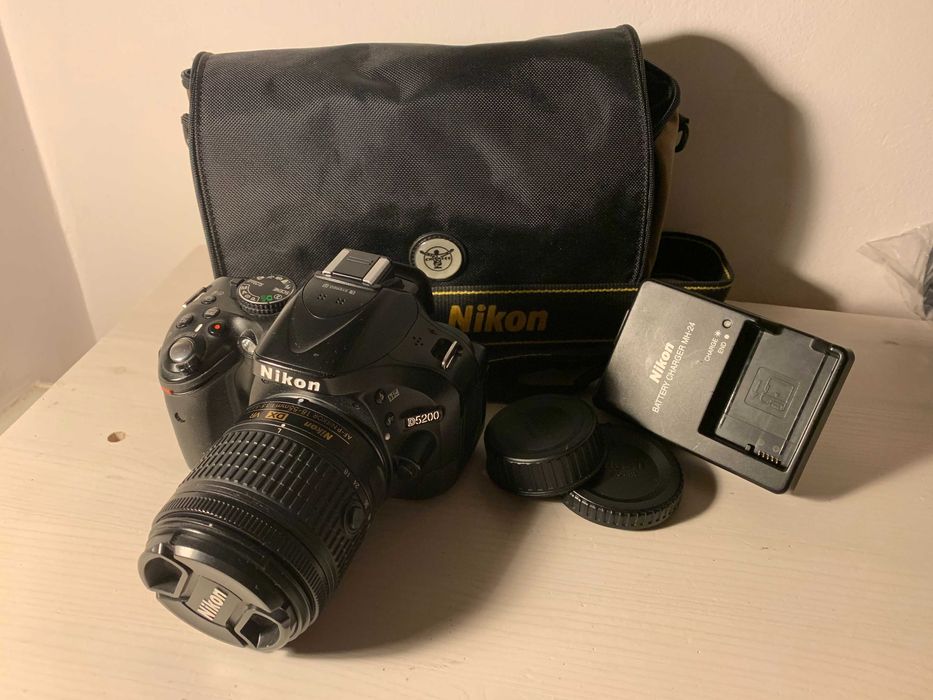 Aparat NIKON D5200 + Obiektyw 18-55 VR