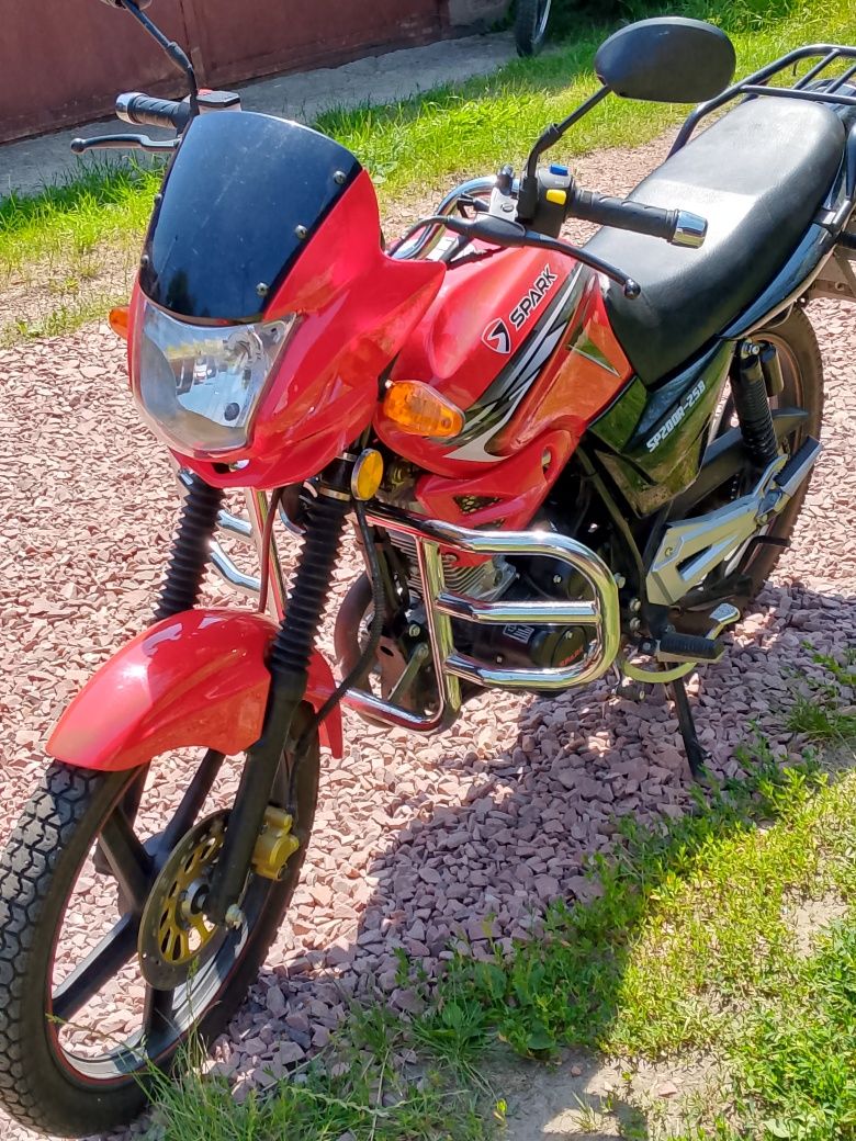 Спарк BR200 з малим пробігом