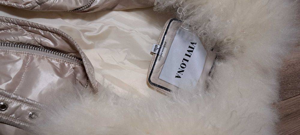 Зимова куртка,пуховик.Vivilona