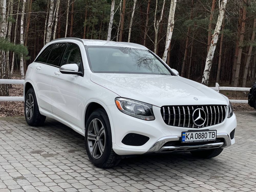 Mersedes GLC300 2016