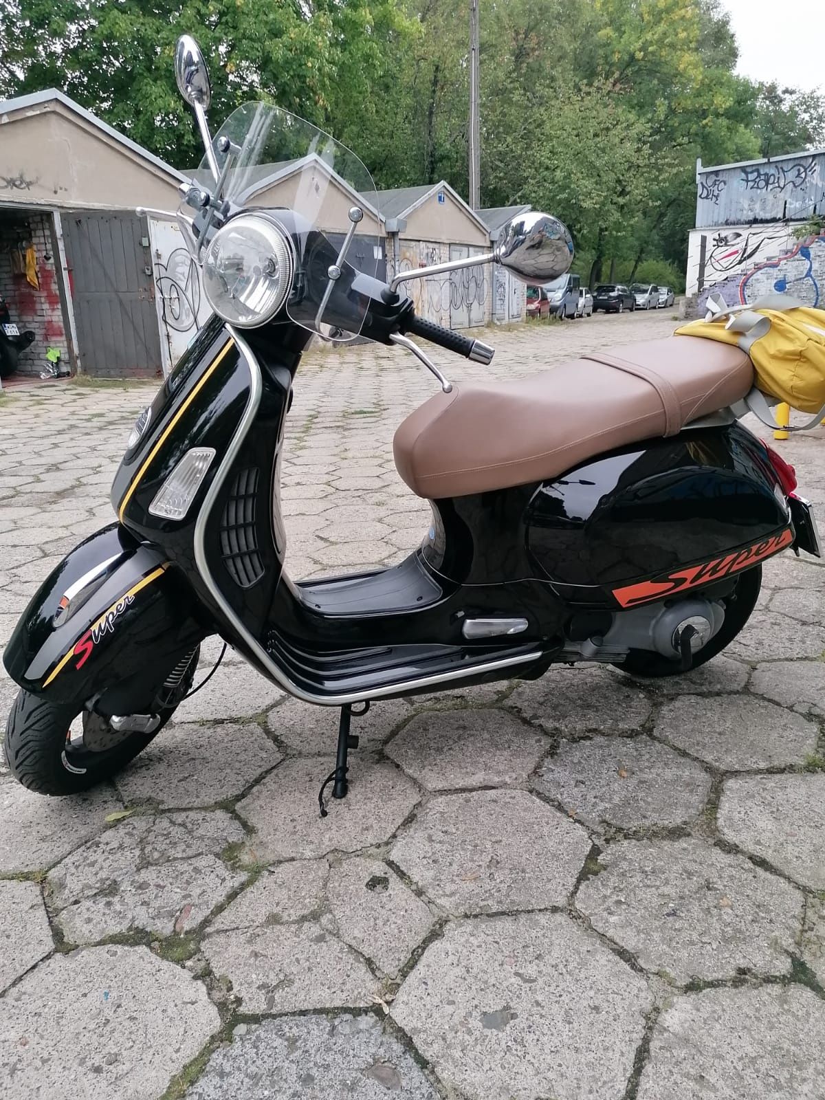 Vespa Piaggio GTS 125
