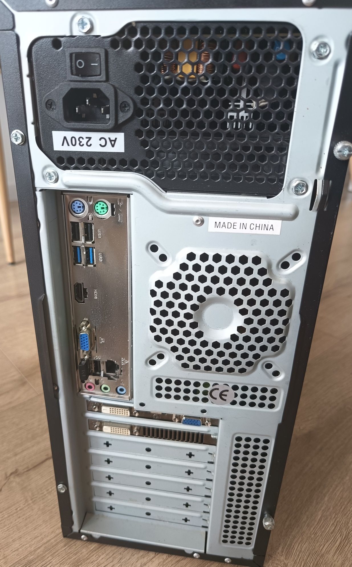 PC Komputer stacjonarny Intel Core i5, Monitor 22, mysz i klawiatura