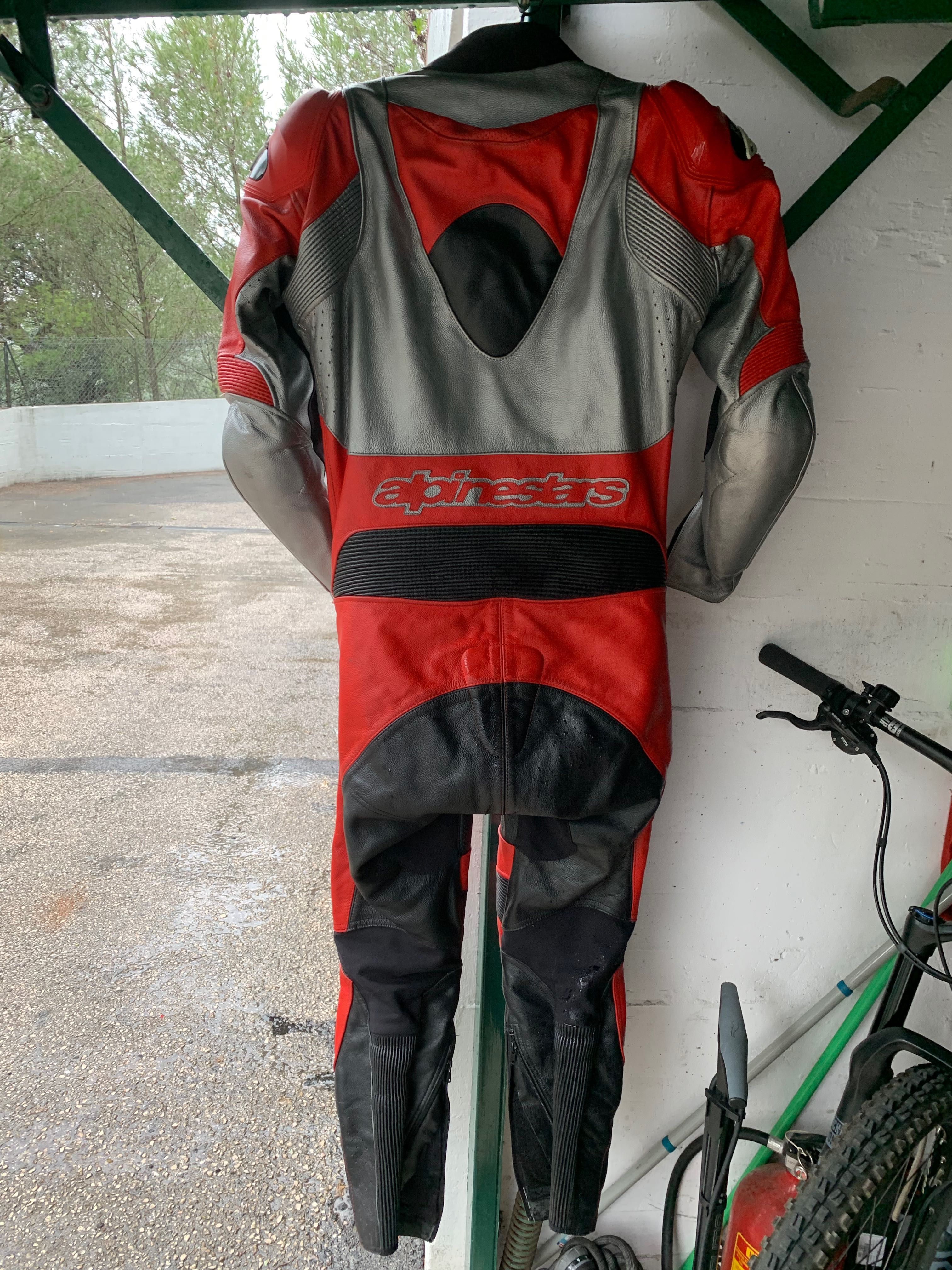 Fato de cabedal moto  competição Alpinestar muito pouco uso 50 (M)