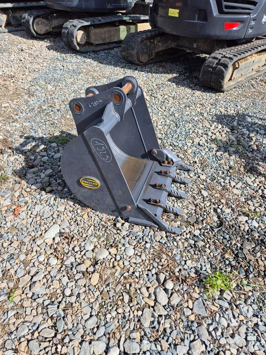 Nowa Łyżka koparki minikoparki, szerokość 75cm Bobcat Case JCB CAT