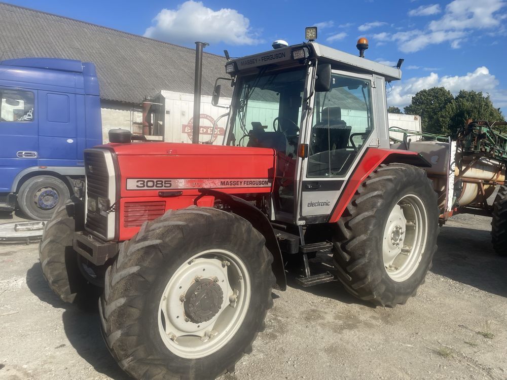 Трактор Massey Ferguson 3085  110 к.с.
