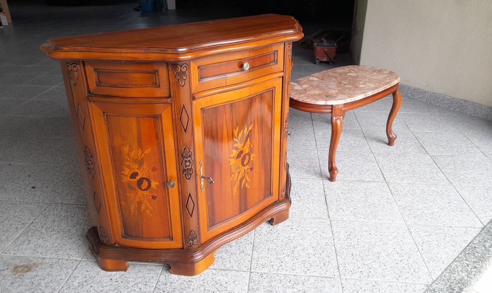 Móveis e decoração