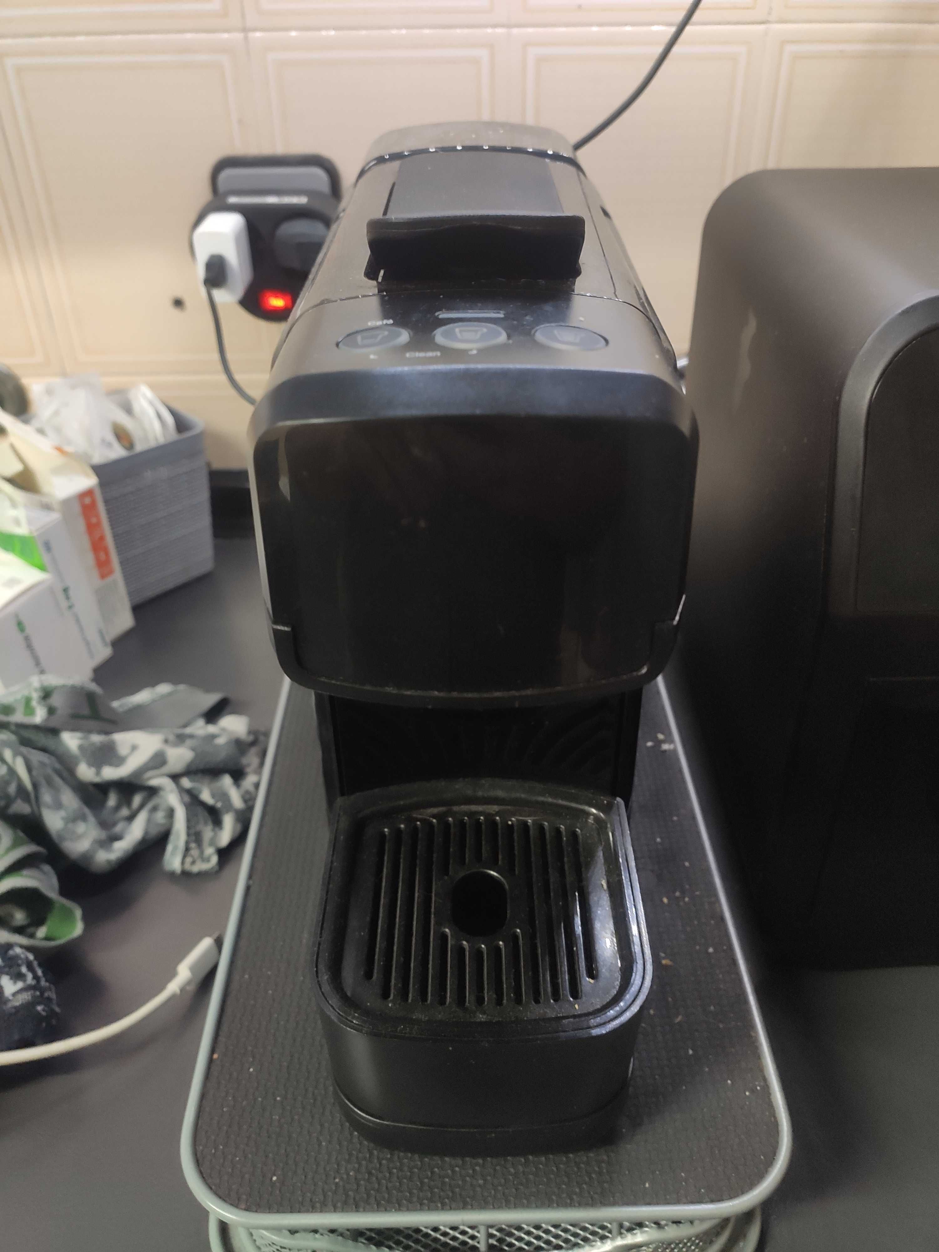 Maquina de café Preta
