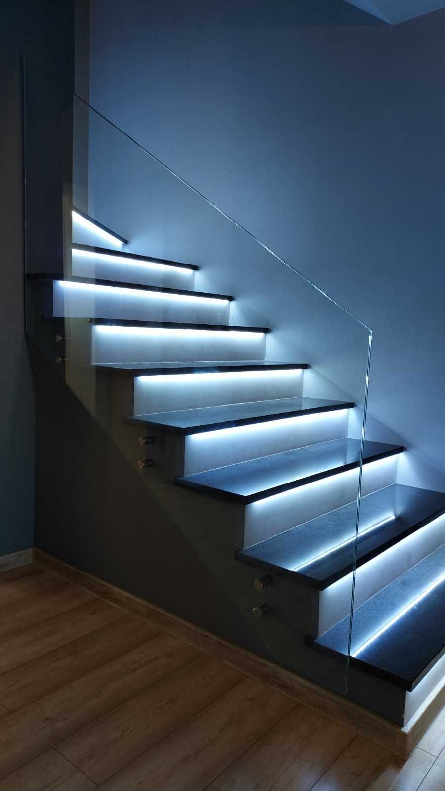 Balustrady z montażem szklane, nierdzewne, ze stali  INOX-FORCE