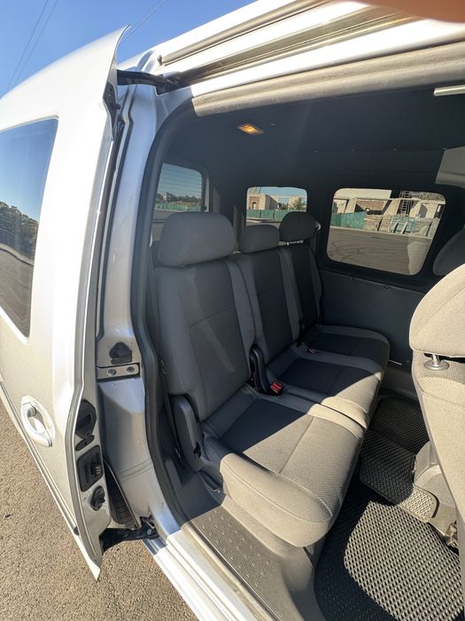 Volkswagen Caddy 2012 року 1.6 дизель.