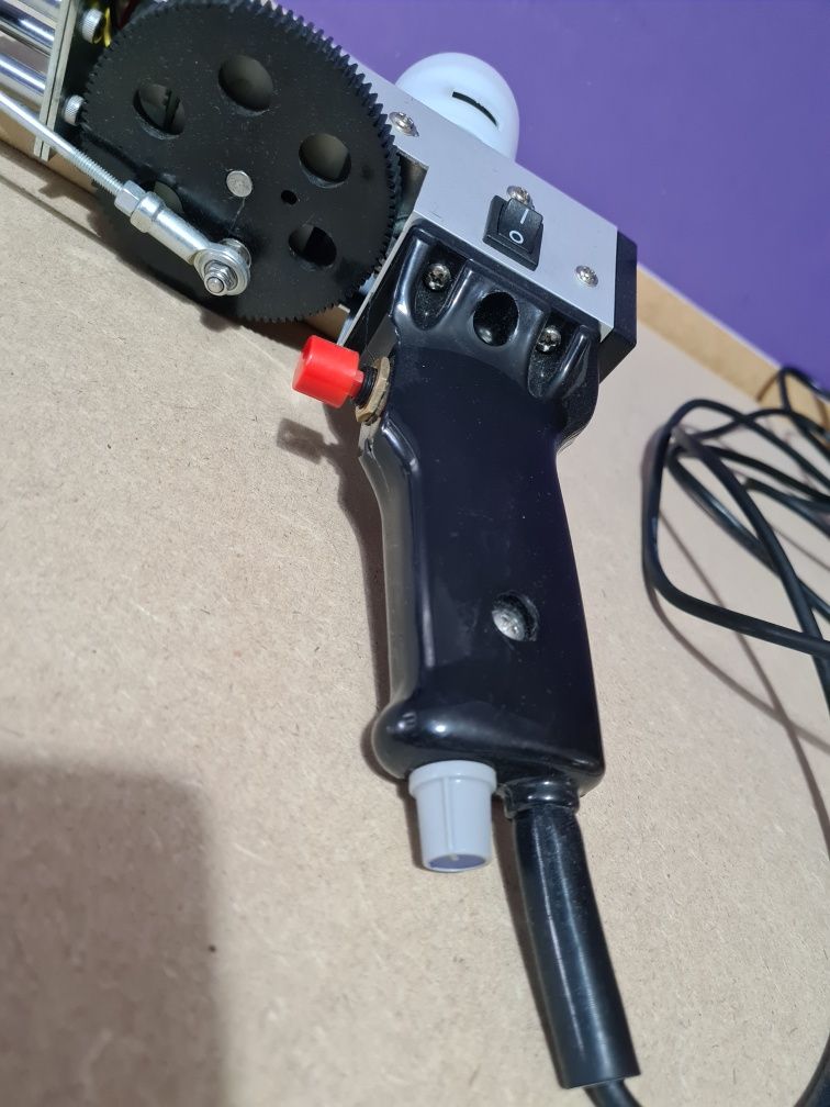 Pistolet, maszynka do tuftingu, tufting gun
