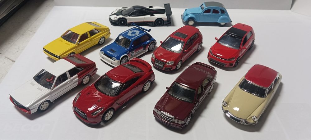 Carros escala 1/43 (lote n12)