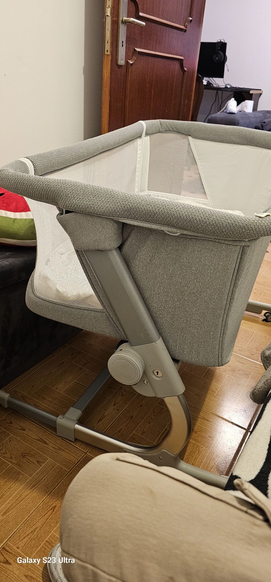 Mamaroo4 e berço