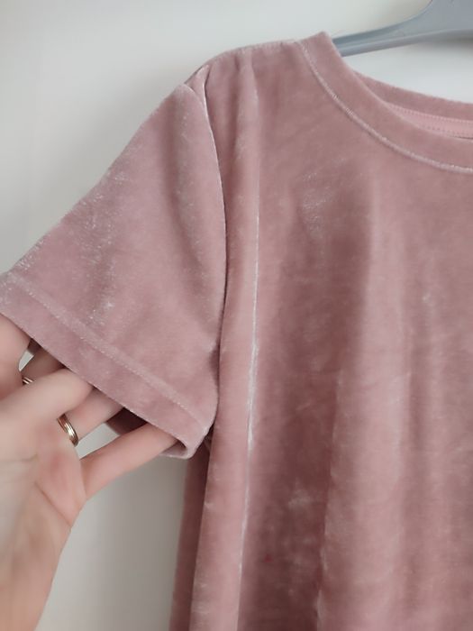 Welurowa sukienka na święta