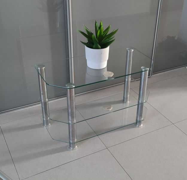 Solidny szklany stolik do salonu lub szafka RTV