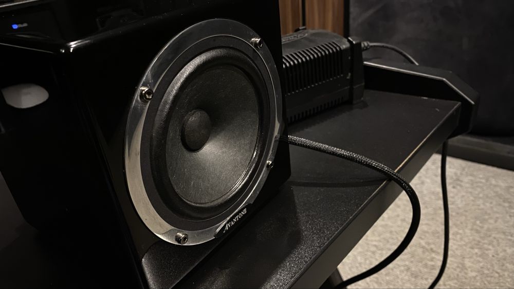 Avantone mixcube active