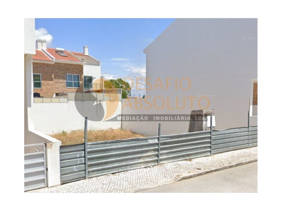 Terreno Urbano c/ projeto aprovado p/ Moradia em Banda. Atalaia