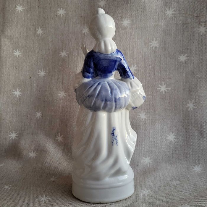 Дама Германия, фарфор