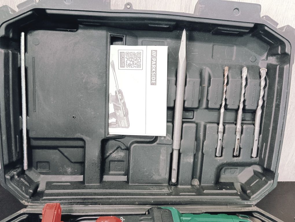 Перфоратор прямий Parkside PBH 1050 C3
