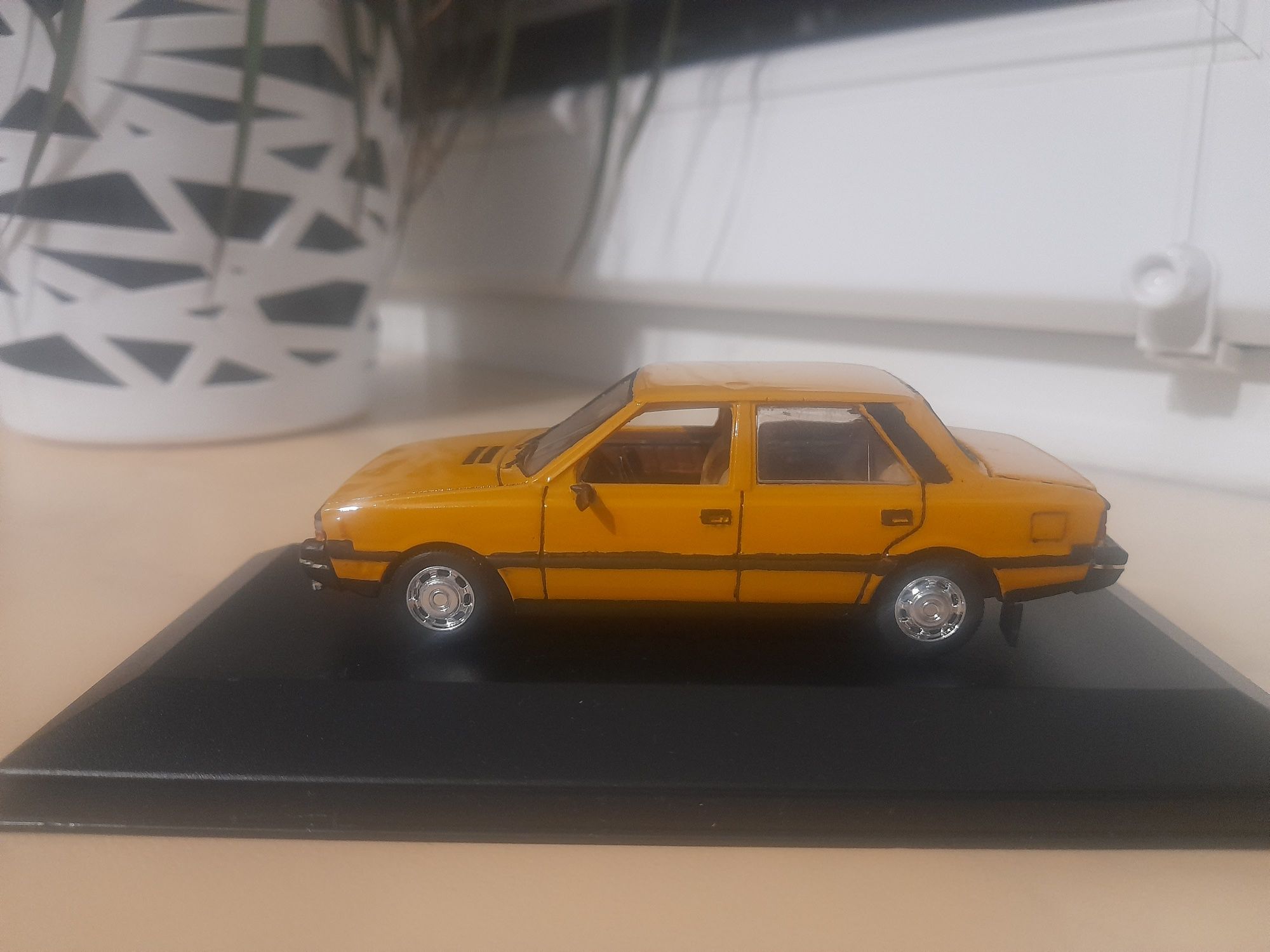 FSO Polonez 1500 Sedan / " obrzynek " 1:43