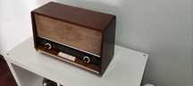 Vintage _ Rádio Philips com 80 anos