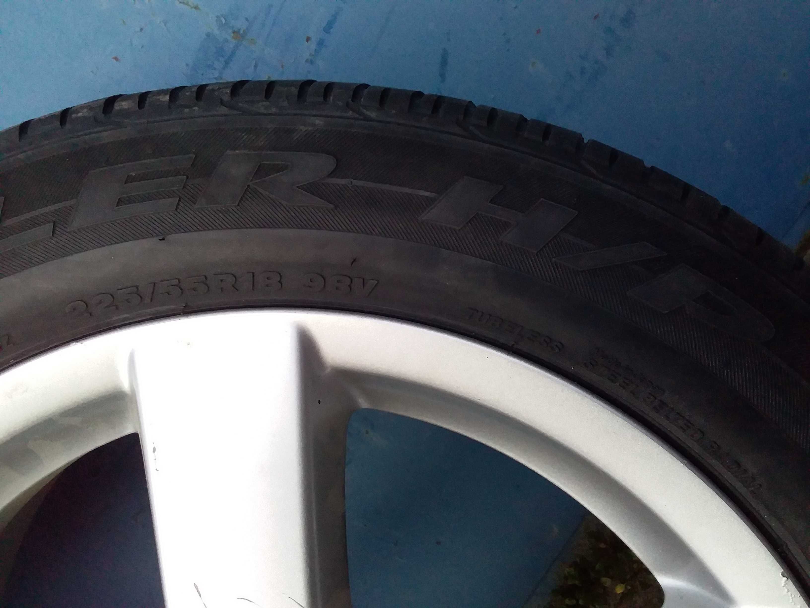 Одиночка 225/55 R18 Bridgestone Dueler HP Sport гума літня із запаски