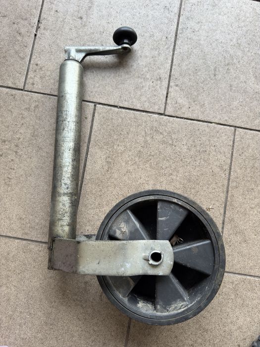 Kolo podporowe do przyczepy kempingowej
